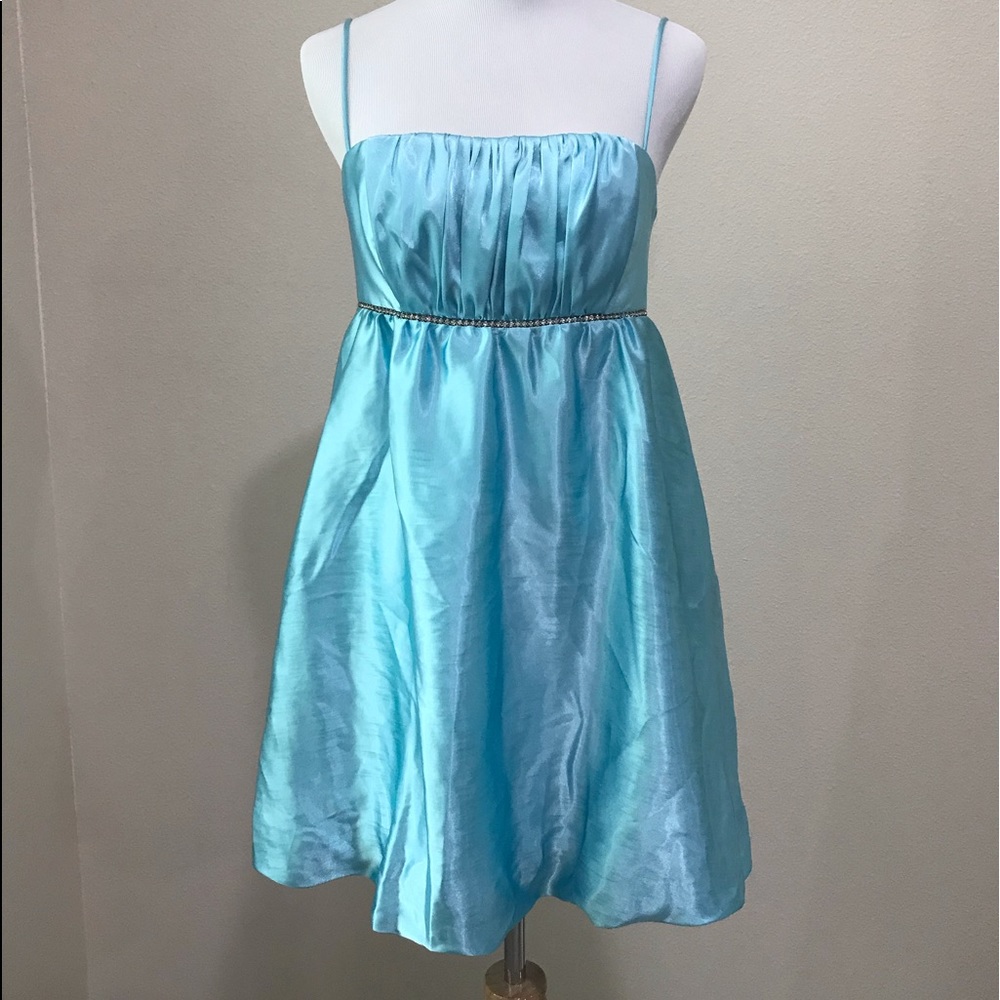 Party/homecoming dress - Picture 1 of 7